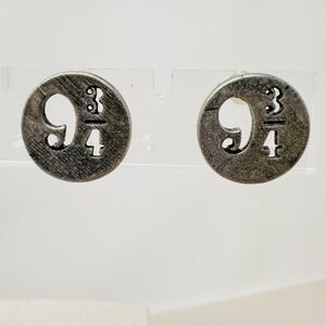 Harry‎ Potter 9 3/4 Platform 9 and 3/4 Stud Earrings Wizarding World